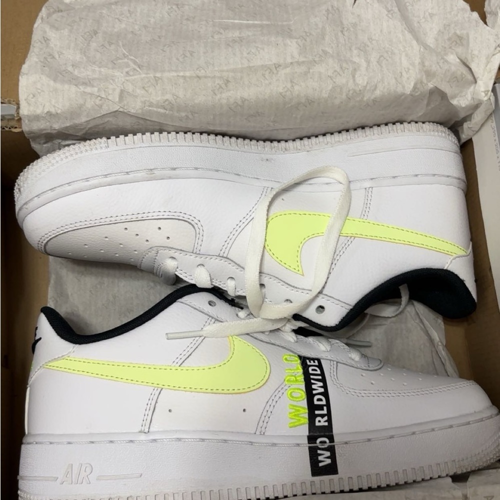 Nike Kids White and Neon Green Sneakers